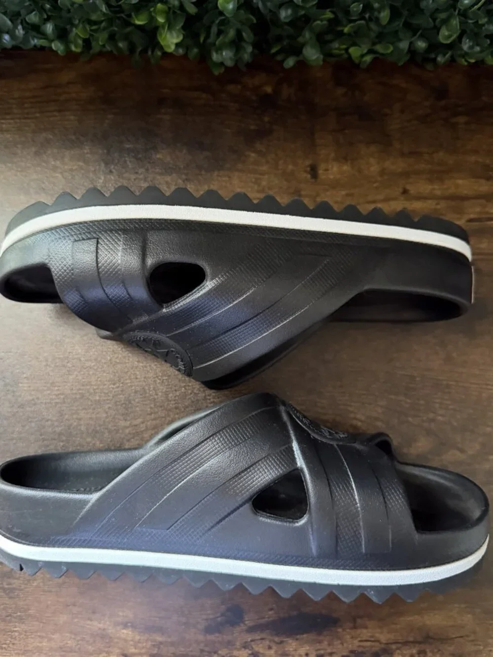 Converse Chuck Taylor All Star Black Slip-on Sandals Women’s Size 7 Shoes